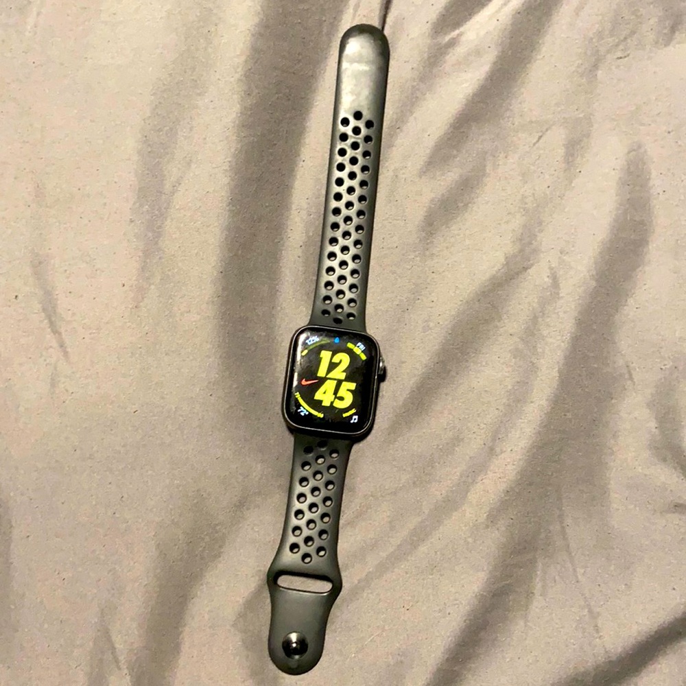 Apple Watch Series 5 light scratches